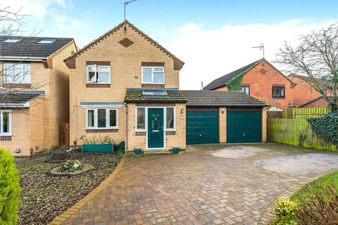 4 bedroom detached house for sale - Glebe Field Chase, Wetherby, West Yorkshire