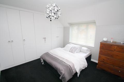 72 Charles Road, Staines, TW18 1JX