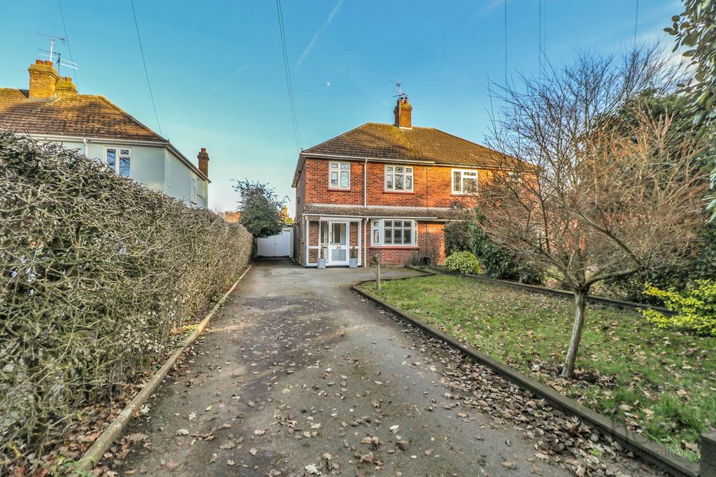 Chitts Hill, Lexden, Colchester, CO3 3 bed semidetached house for sale