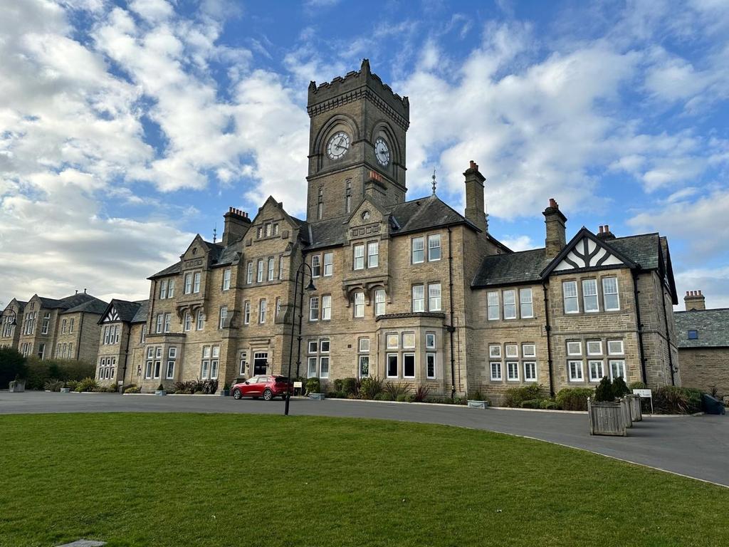 Clock Tower 2.jpg