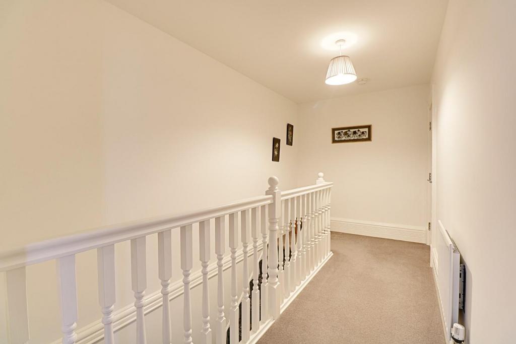 Top Floor Landing.jpg