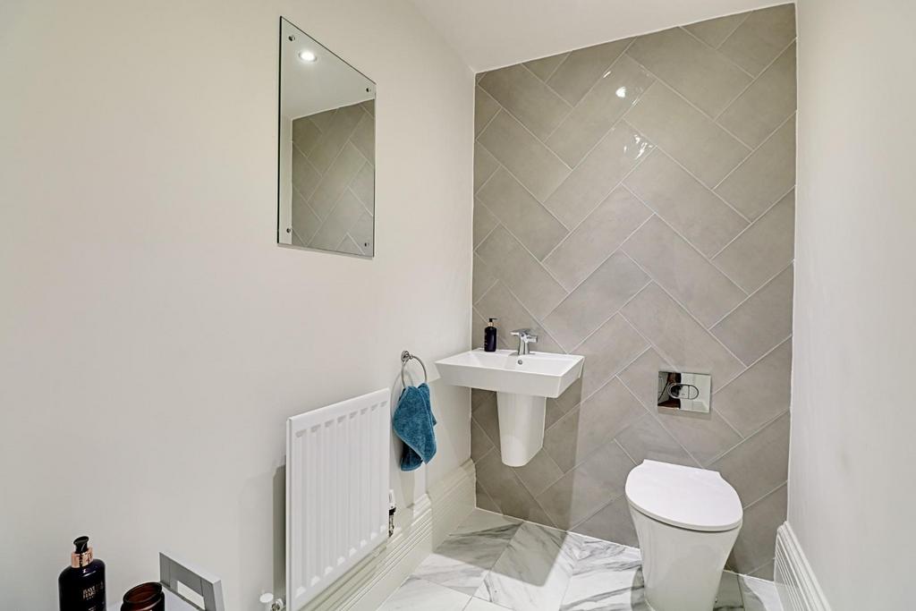 Ground Floor WC.jpg