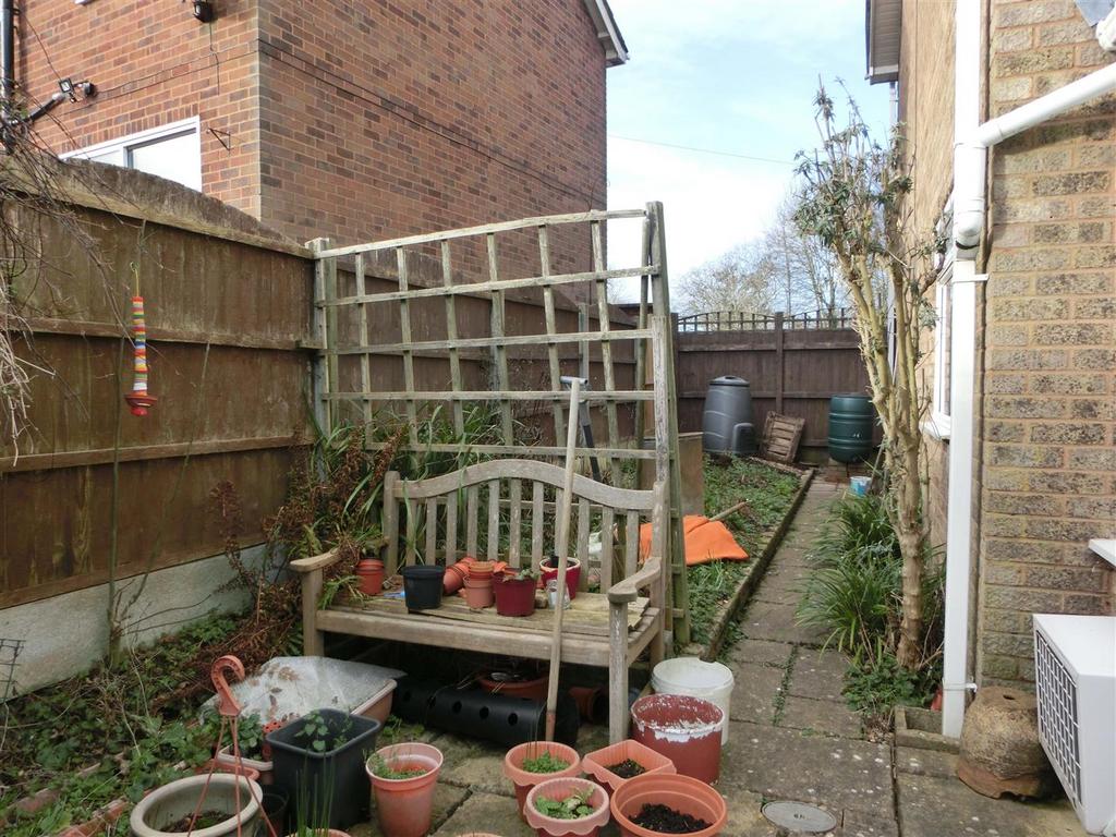 Alcester Road 127a garden 2.jpg