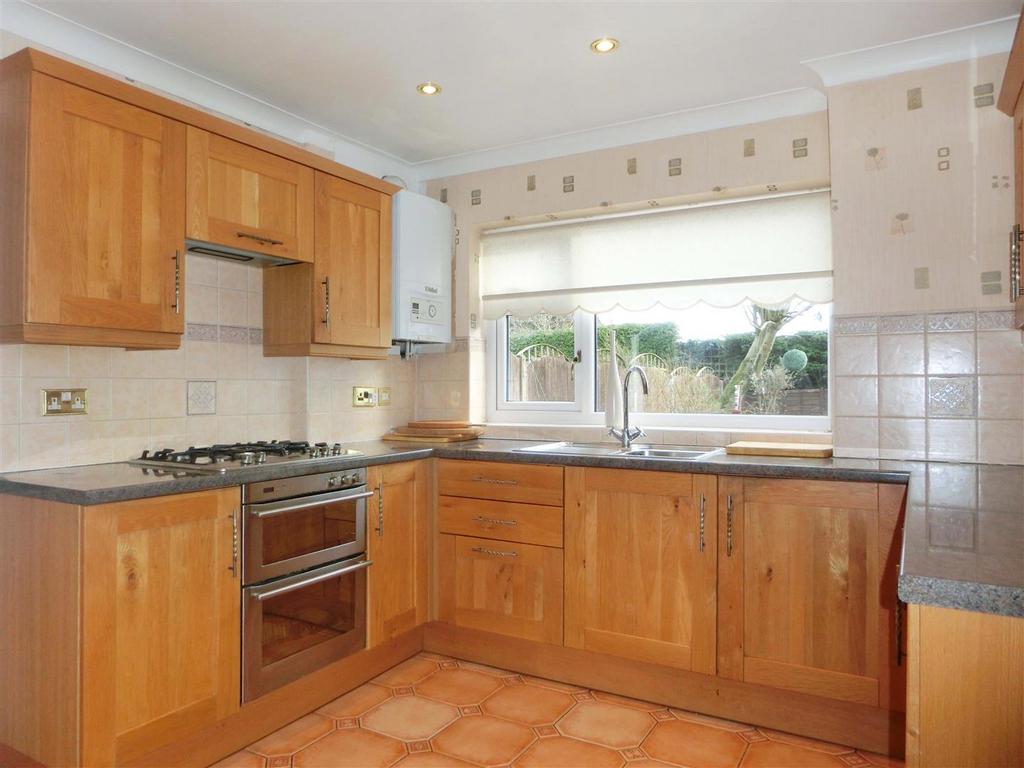 Fitted kitchen