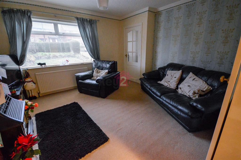 Flockton Road, Handsworth, S13 3 bed semidetached house £775 pcm (£