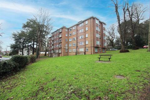 12 Radcliffe Gardens, Carshalton, SM5 4PF