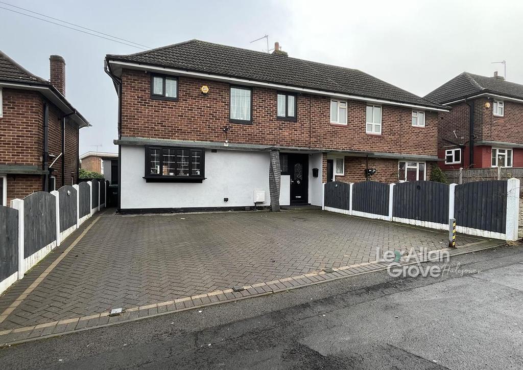 Hanover Road, Rowley Regis 3 bed semidetached house £230,000