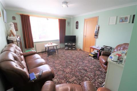 4 bedroom end of terrace house for sale - Salisbury Close, Ashington