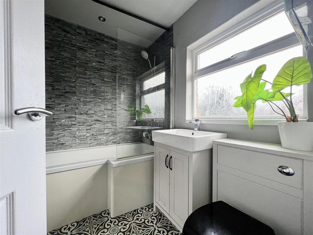 6 E34 FB83-FB26-44 DD-9 C63-EADBCF237 D5 B.jpeg