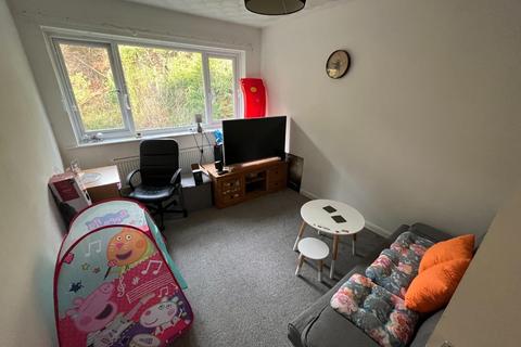 2 bedroom flat for sale - Redhoave Road, Poole