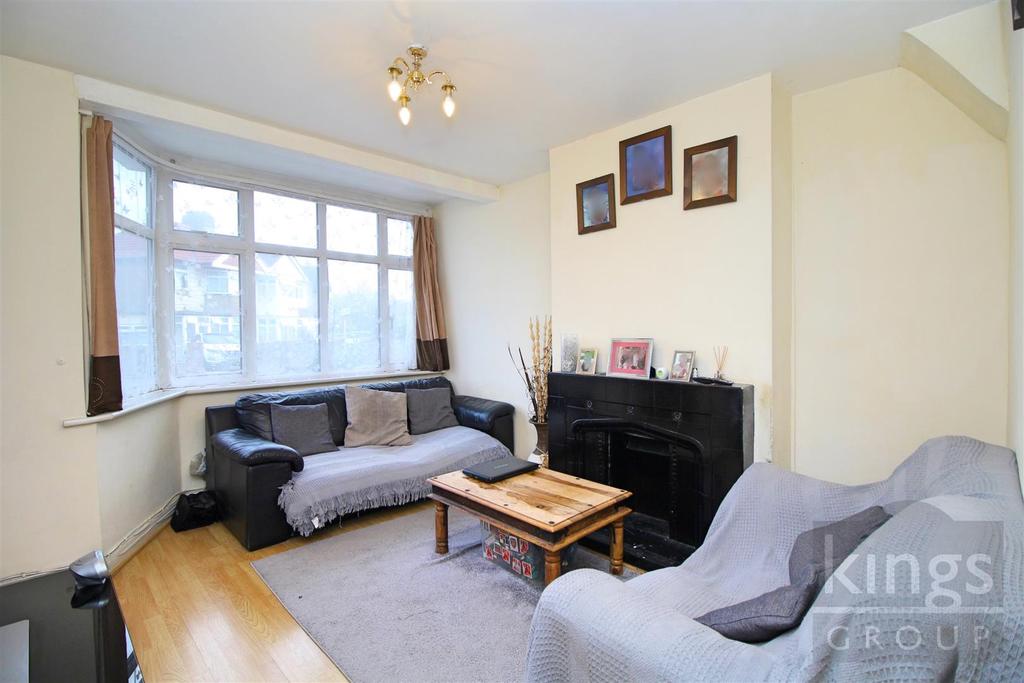 Woodstock Crescent, Edmonton, N9 2 bed terraced house £400,000