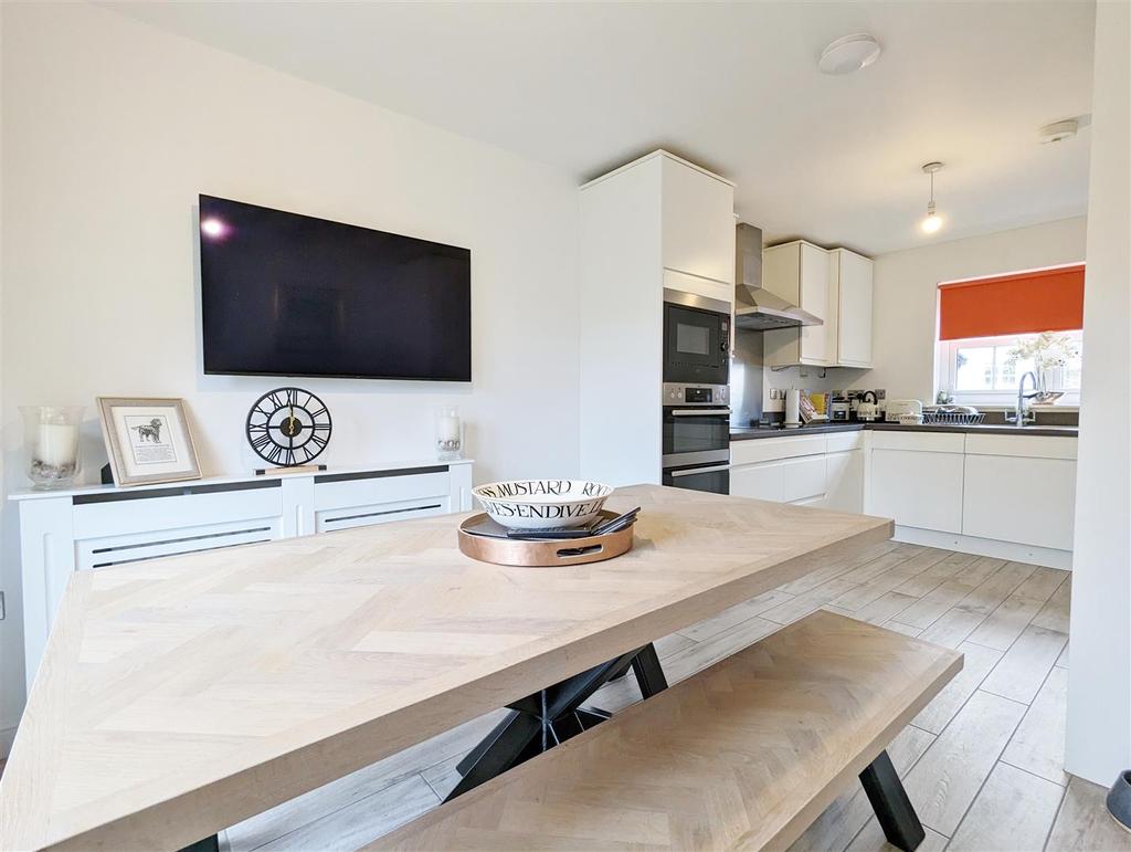 Open plan dining kitchen