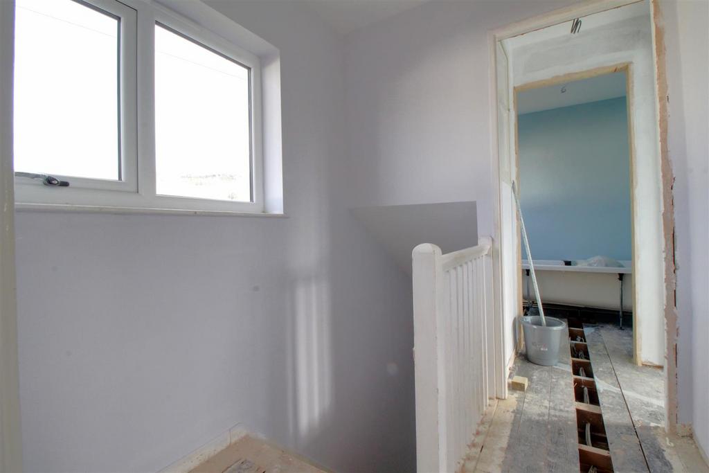 Kemble Road, Tuffley, Gloucester 3 bed end of terrace house for sale
