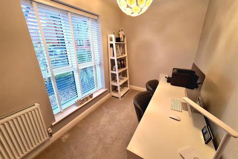4 bedroom detached house for sale - Millers Way, Nuneaton