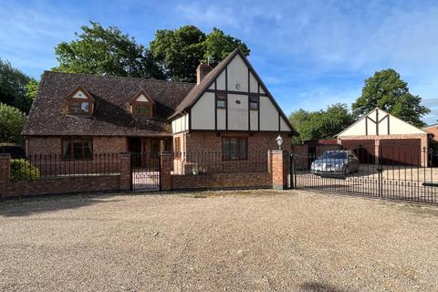 5 bedroom detached house for sale - Wamil Way, Mildenhall