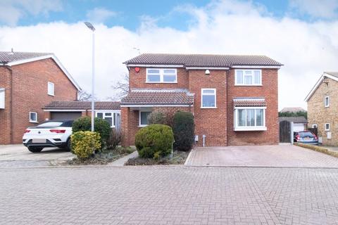 4 bedroom detached house for sale - Park Wood Close, Broadstairs