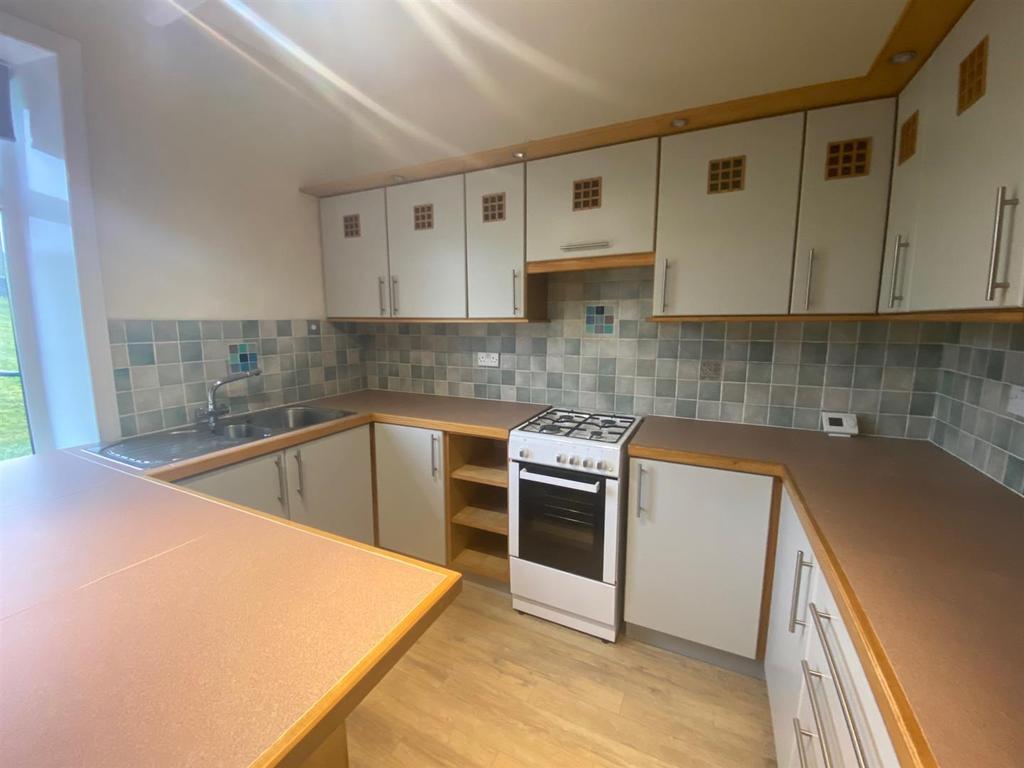 KITCHEN 1.jpg