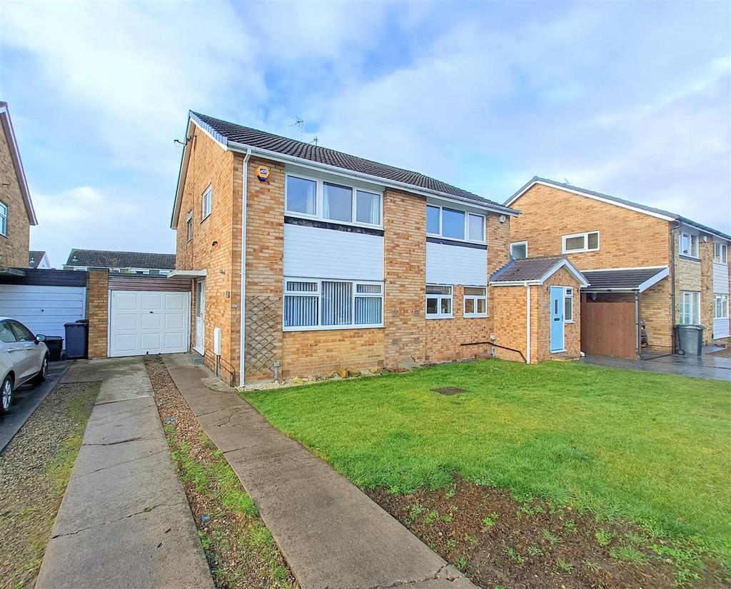 Sherringham Drive, York, YO24 2SE 3 bed semidetached house £300,000