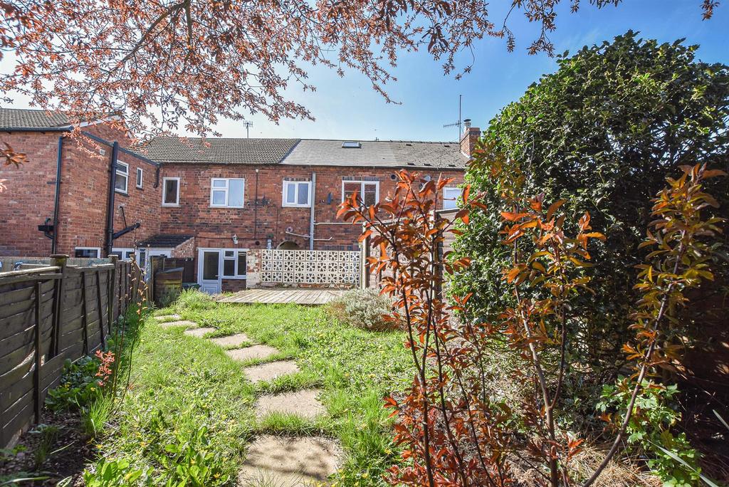 Waverley Street, Worcester 2 bed terraced house £200,000