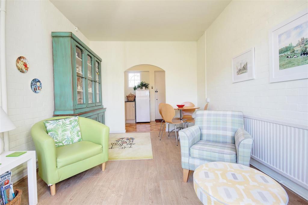 Garden room