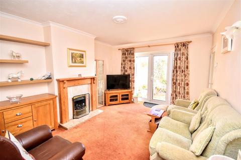 19 Brooklands Drive, Leighton Buzzard, LU7 3PD