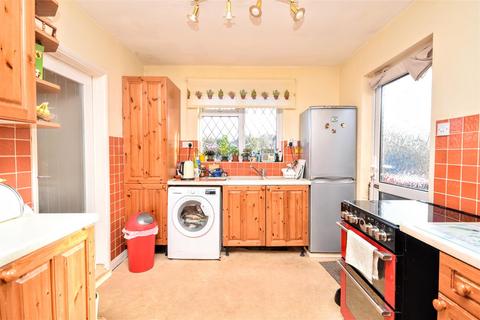 19 Brooklands Drive, Leighton Buzzard, LU7 3PD