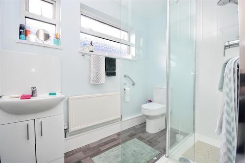 19 Brooklands Drive, Leighton Buzzard, LU7 3PD