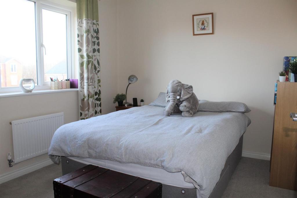 Bedroom 2a.jpg