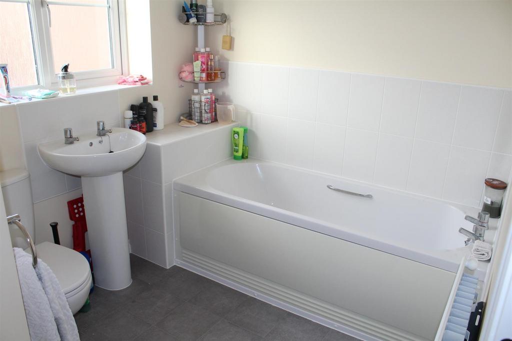 Bathroom.JPG