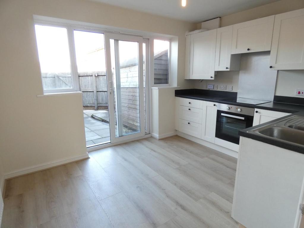 Linton Close, Carlisle 2 bed semidetached house £625 pcm (£144 pw)