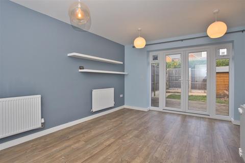 2 bedroom house to rent - Foster Way, Folkestone