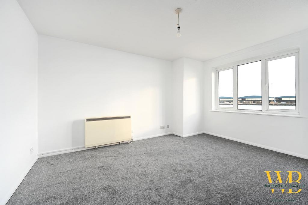 Kingston Lane, ShorehamBySea 1 bed flat £199,950