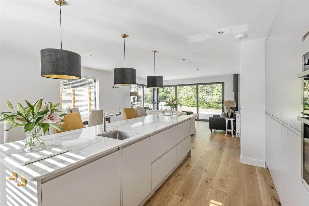Green Lane, Axminster 3 bed bungalow £750,000