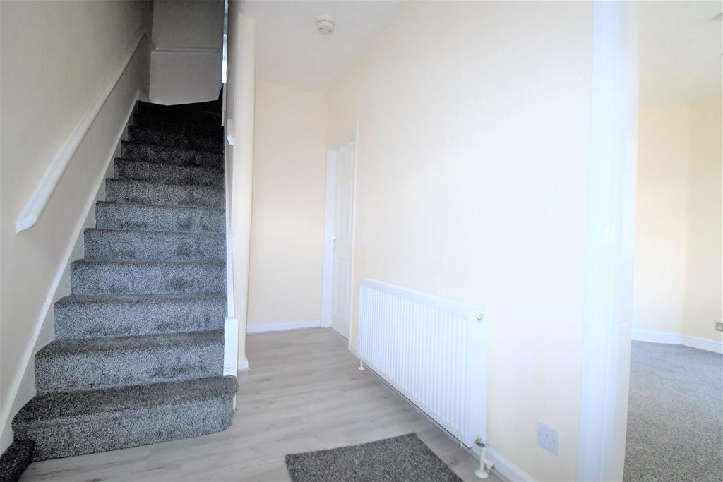 Hall Road, Hull 4 bed terraced house £150,000