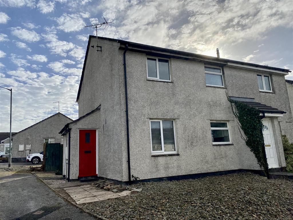 Windsor Grove, Bodmin, PL31 1 bed semidetached house £625 pcm (£144 pw)