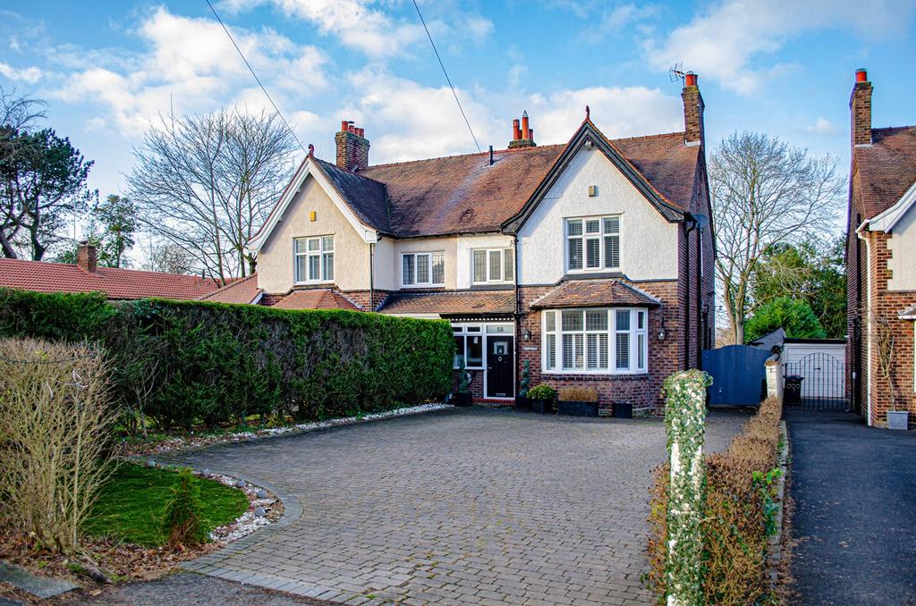 Beach Road, Hartford, Northwich, CW8 3 bed semidetached house £415,000