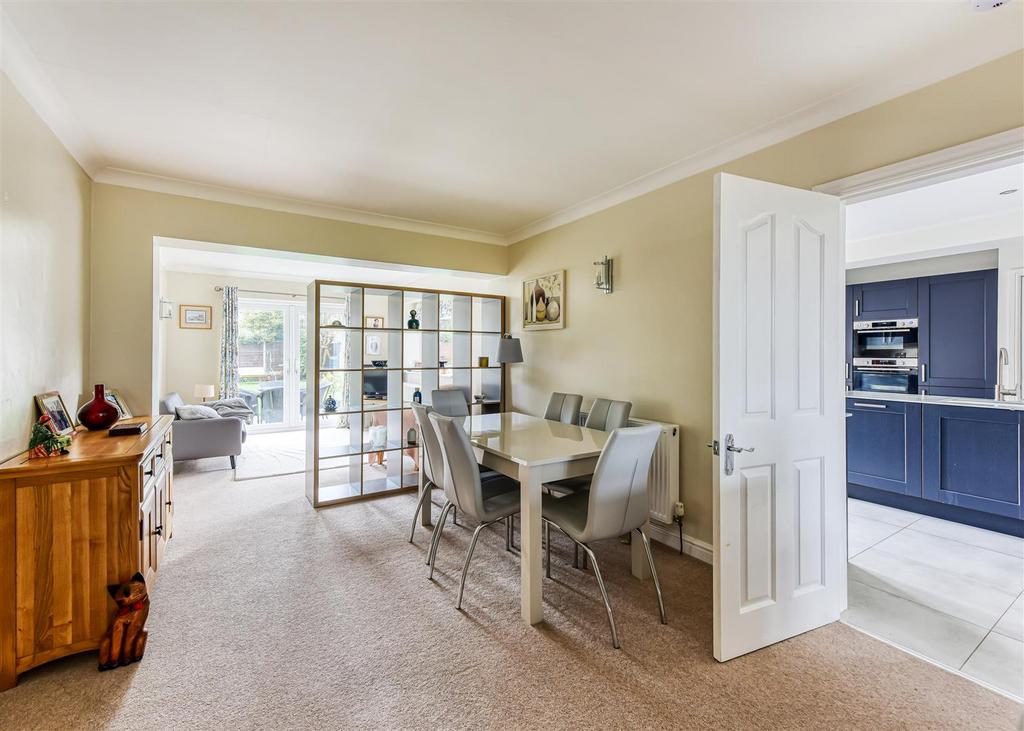 18 Rudge Road-dining1.jpg