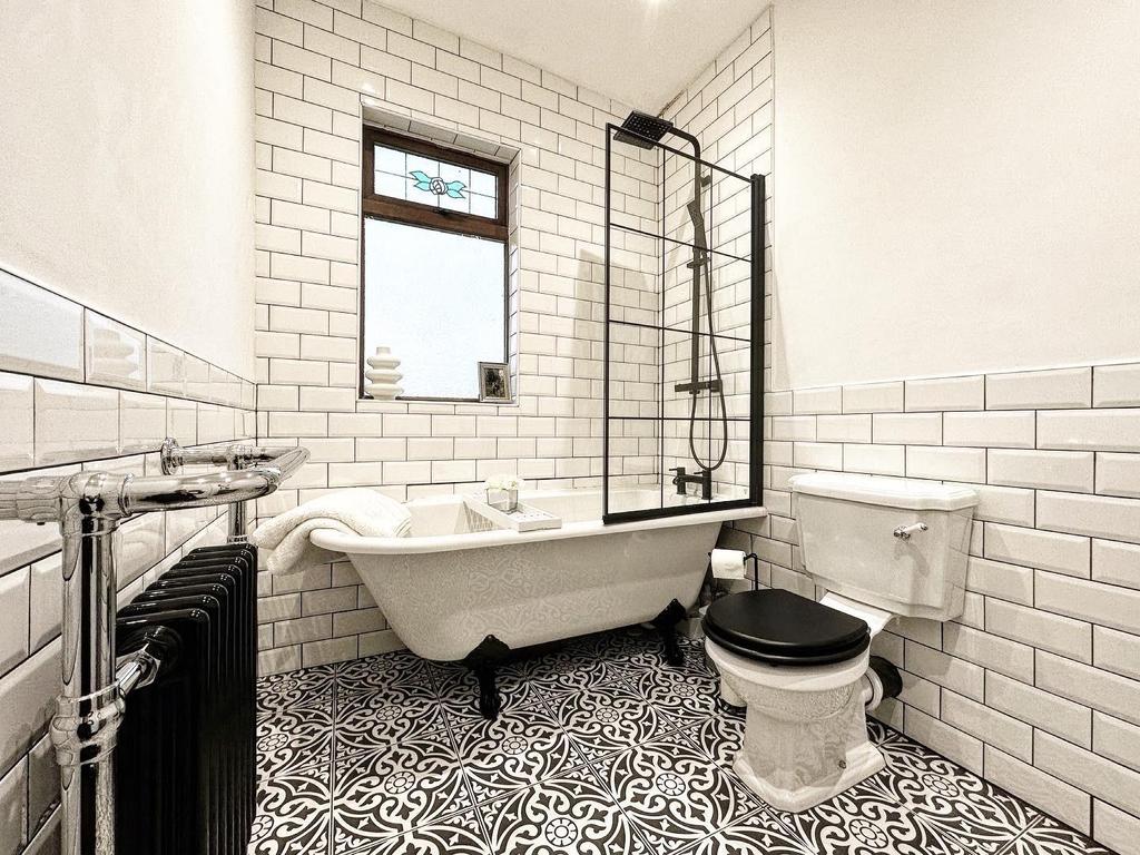 Family bathroom