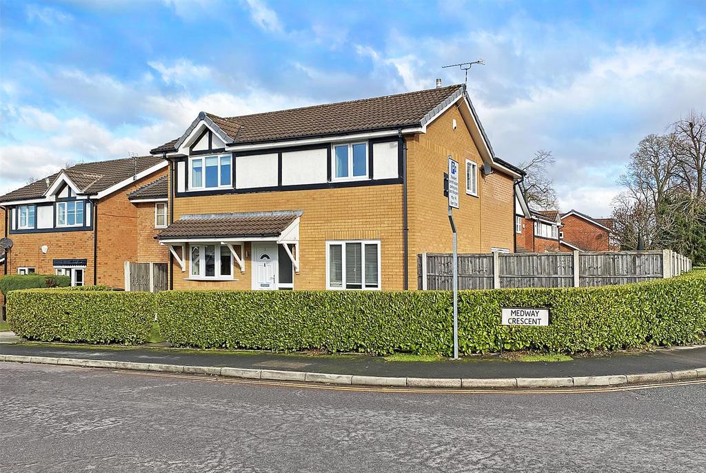 Medway Crescent, Altrincham 5 bed detached house £775,000