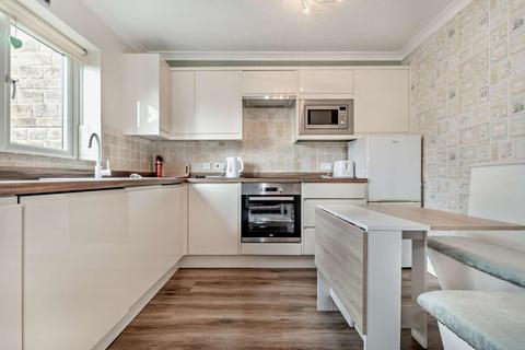 2 bedroom flat for sale - Oakdale Glen, Harrogate, HG1 2JZ