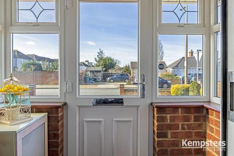 110a Blackshots Lane, Grays, RM16 2LD