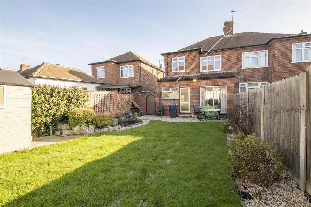 Amberley Road, Enfield 3 bed semidetached house for sale £600,000