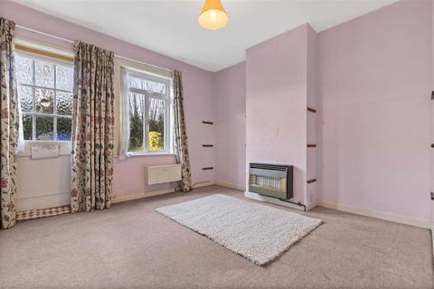 5 Moorfield, Haslemere, GU27 3SH