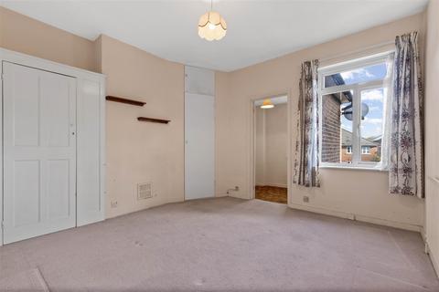 5 Moorfield, Haslemere, GU27 3SH