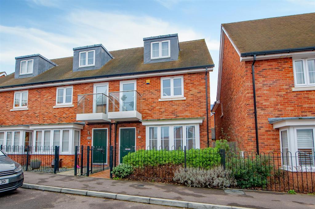Greystone Square, Peters Village 3 bed end of terrace house for sale £435,000