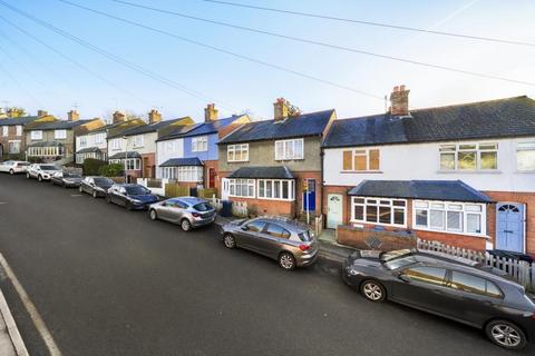 22 Cameron Road, Chesham, HP5 3BS