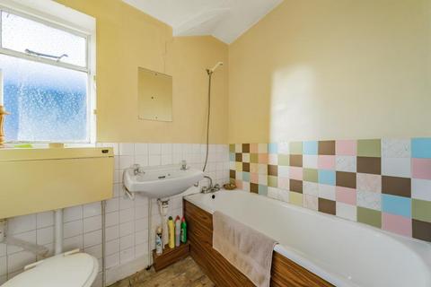 22 Cameron Road, Chesham, HP5 3BS