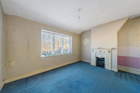22 Cameron Road, Chesham, HP5 3BS