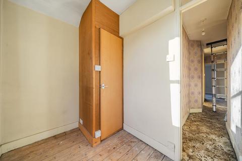 22 Cameron Road, Chesham, HP5 3BS