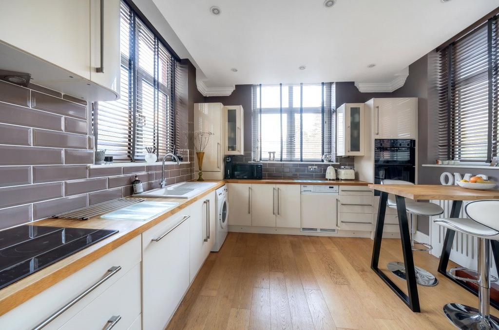 The Knoll, Heath Lane, Aspley Heath, Bedfordshire, MK17 2 bed apartment